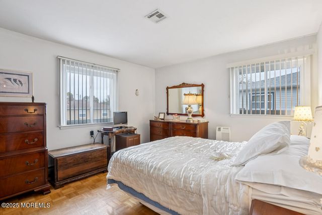18 San Salvador Street, Toms River, NJ 08757