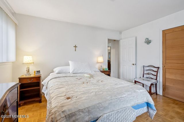 18 San Salvador Street, Toms River, NJ 08757