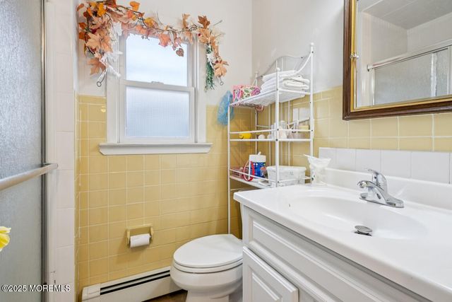 18 San Salvador Street, Toms River, NJ 08757