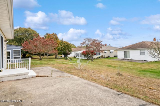 18 San Salvador Street, Toms River, NJ 08757