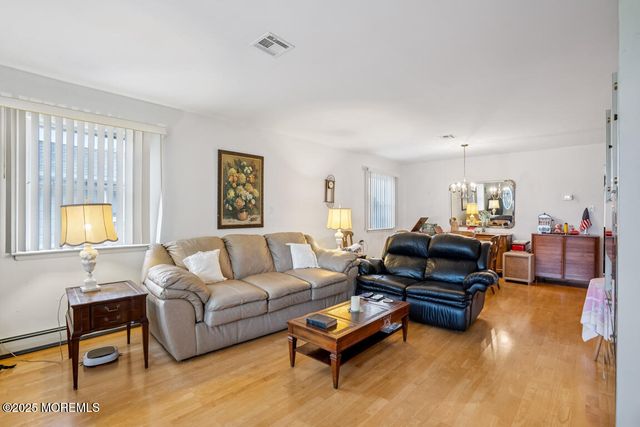 18 San Salvador Street, Toms River, NJ 08757