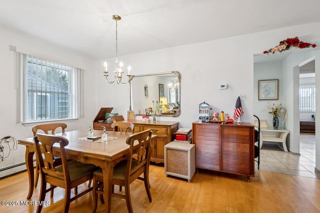 18 San Salvador Street, Toms River, NJ 08757