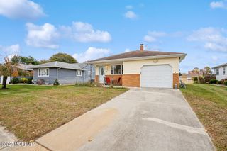 18 San Salvador Street, Toms River, NJ 08757