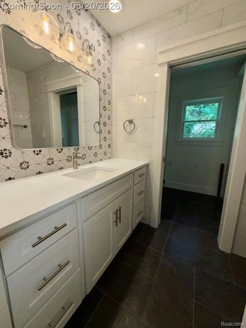 26091 German Mill Road, Franklin Village, MI 48025