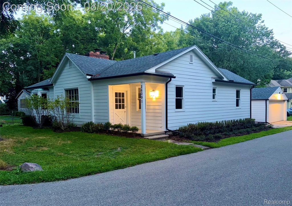 26091 German Mill Road, Franklin Village, MI 48025