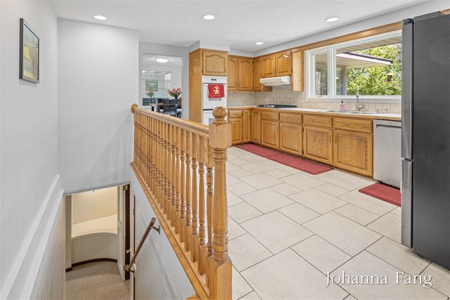 3160 Dorais Drive, Grand Rapids, MI 49525