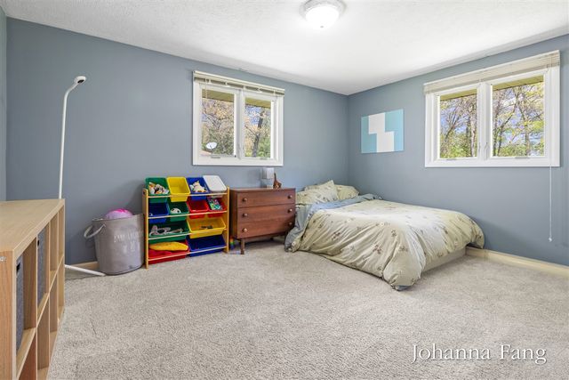 3160 Dorais Drive, Grand Rapids, MI 49525