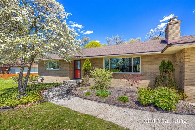 3160 Dorais Drive, Grand Rapids, MI 49525