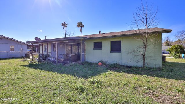 1029 S Gertrude Court, Daytona Beach, FL 32117