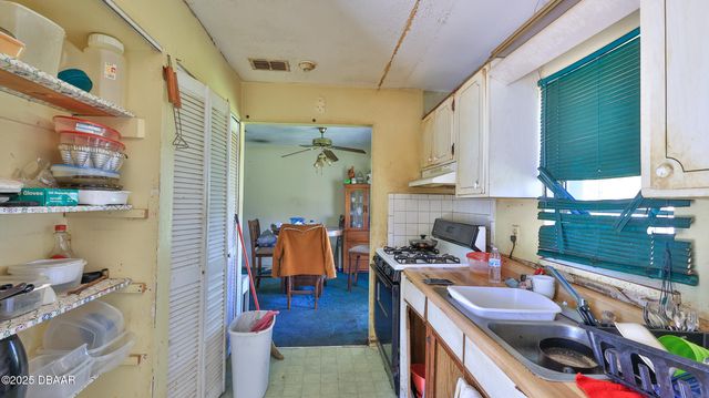 1029 S Gertrude Court, Daytona Beach, FL 32117