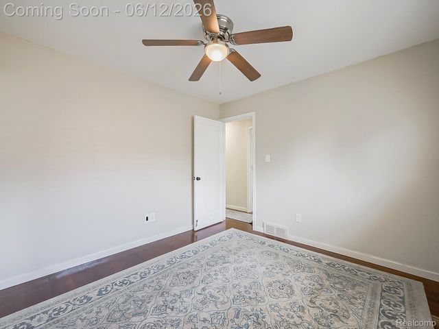 29340 Fairfield Avenue, Warren, MI 48088