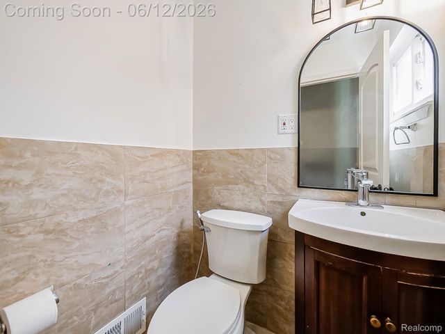 29340 Fairfield Avenue, Warren, MI 48088