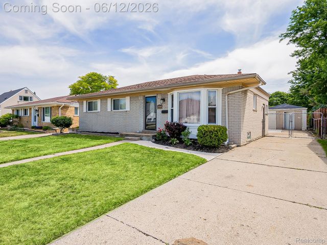 29340 Fairfield Avenue, Warren, MI 48088