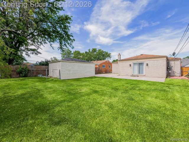 29340 Fairfield Avenue, Warren, MI 48088
