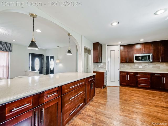 29340 Fairfield Avenue, Warren, MI 48088