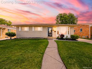 29340 Fairfield Avenue, Warren, MI 48088