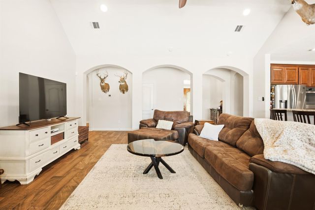 2603 River Road, Sealy, TX 77474