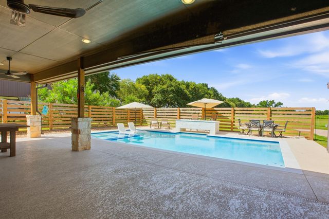 2603 River Road, Sealy, TX 77474