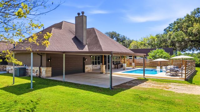2603 River Road, Sealy, TX 77474