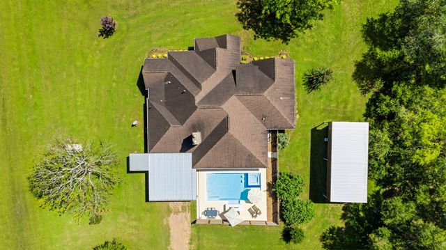 2603 River Road, Sealy, TX 77474
