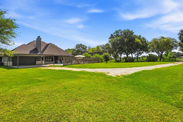 2603 River Road, Sealy, TX 77474