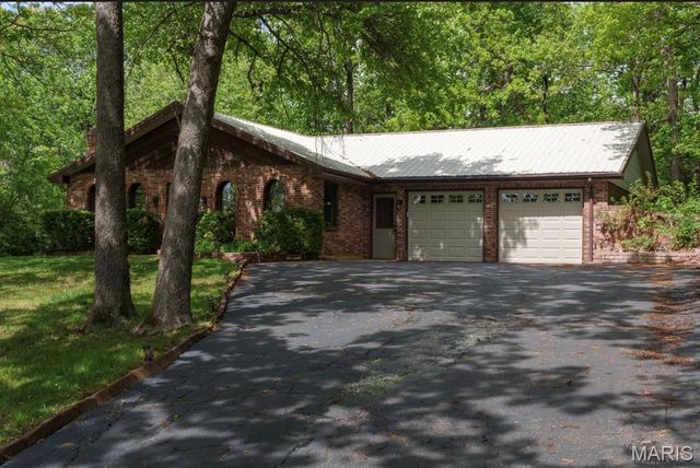 16 Monte Rosa Drive, De Soto, MO 63020