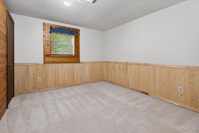16 Monte Rosa Drive, De Soto, MO 63020
