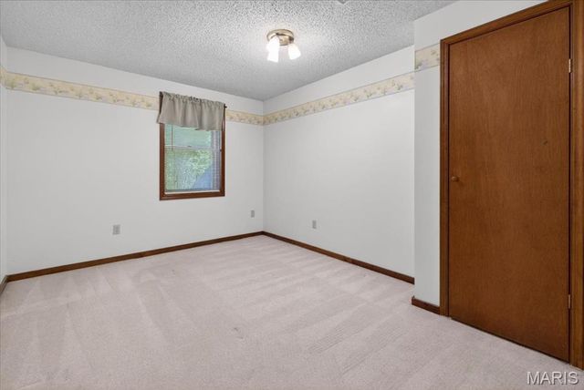 16 Monte Rosa Drive, De Soto, MO 63020