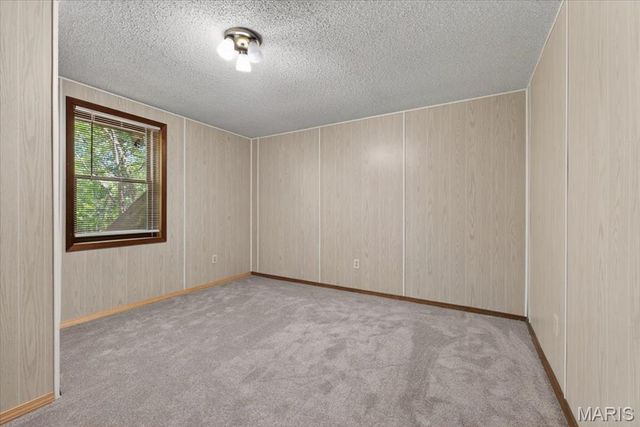 16 Monte Rosa Drive, De Soto, MO 63020