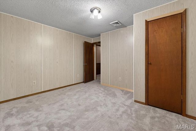 16 Monte Rosa Drive, De Soto, MO 63020