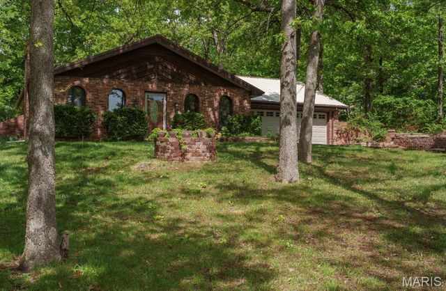 16 Monte Rosa Drive, De Soto, MO 63020