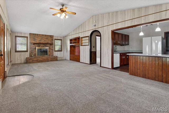 16 Monte Rosa Drive, De Soto, MO 63020