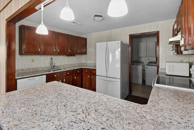 16 Monte Rosa Drive, De Soto, MO 63020