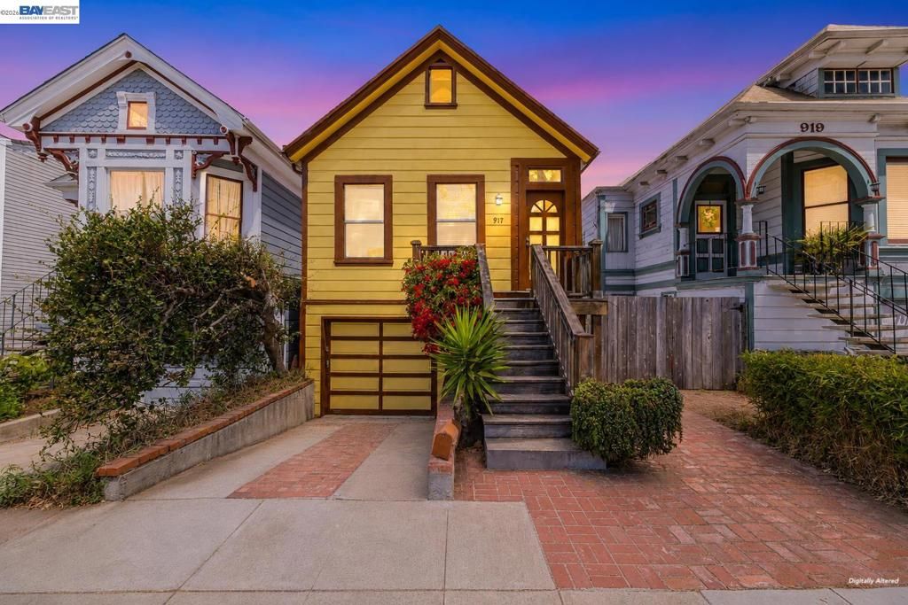 Image 1 of property listing at 917 Central Ave, Alameda, CA 94501