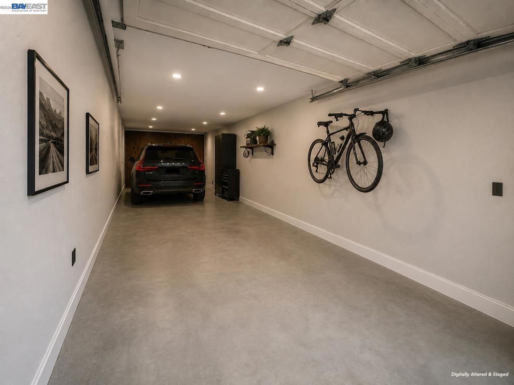 Image 23 of property listing at 917 Central Ave, Alameda, CA 94501