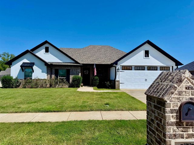 803 Sunny Meadows, Whitehouse, TX 75791