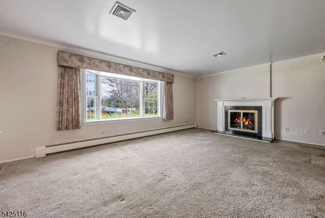 62 Martis Ave, Ramsey Boro, NJ 07446