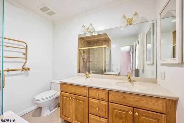 62 Martis Ave, Ramsey Boro, NJ 07446