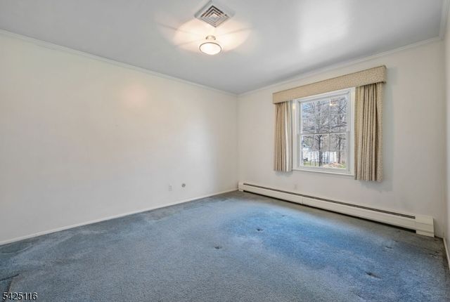 62 Martis Ave, Ramsey Boro, NJ 07446