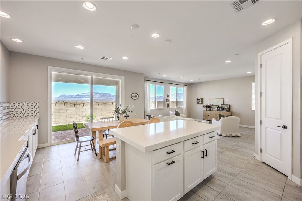 10632 Adeno Avenue, Las Vegas, NV 89166 — photo 3