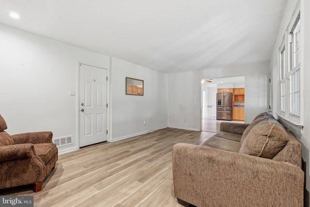 2209 DIAMOND ST, Sellersville, PA 18960