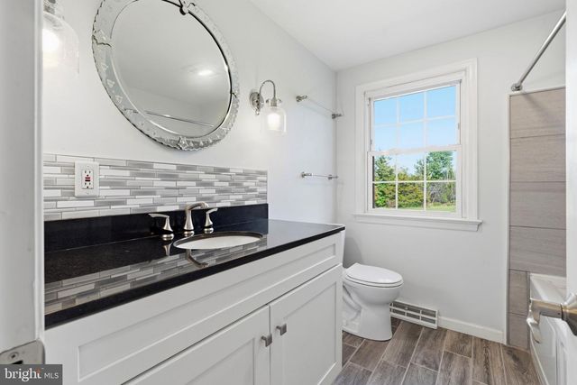 2209 DIAMOND ST, Sellersville, PA 18960