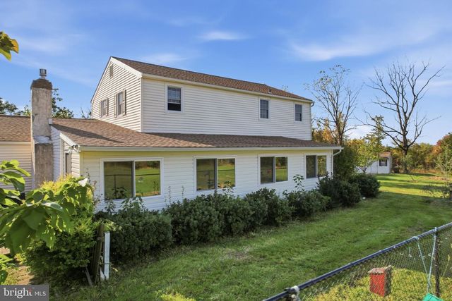 2209 DIAMOND ST, Sellersville, PA 18960