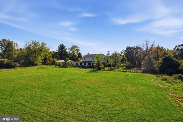 2209 DIAMOND ST, Sellersville, PA 18960