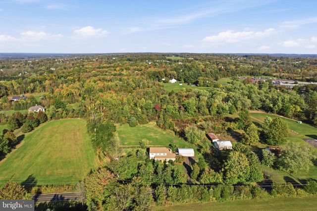 2209 DIAMOND ST, Sellersville, PA 18960