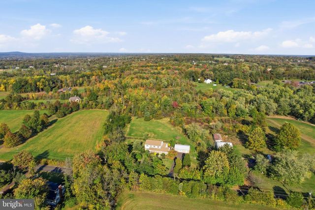 2209 DIAMOND ST, Sellersville, PA 18960
