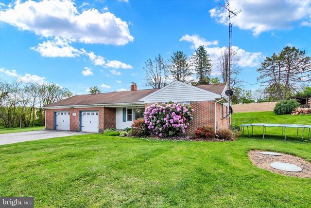 5840 YORK RD, Spring Grove, PA 17362
