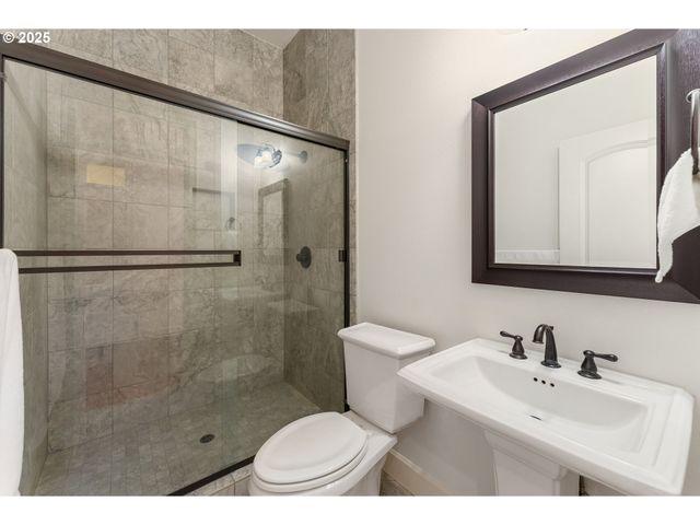 3356 Nw 153RD Ter, Portland, OR 97229