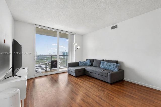 18800 NE 29th Ave 904, Aventura, FL 33180