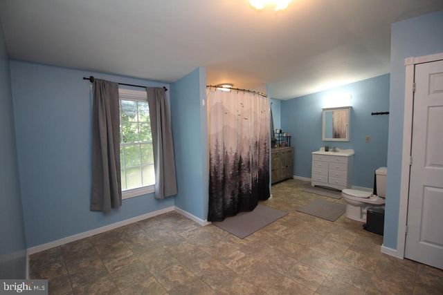 308 PINE ST, Carneys Point, NJ 08069